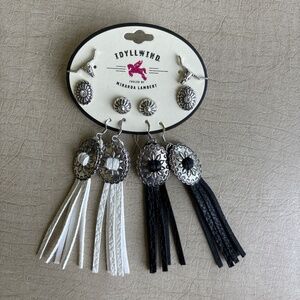 NWT Idyllwind Earrings
